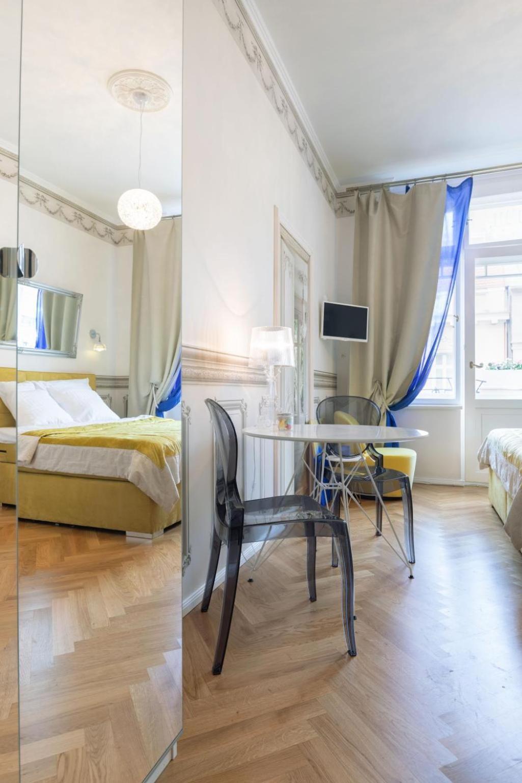 Prague Days - Sunny Riverside Apartments With Terraces 外观 照片
